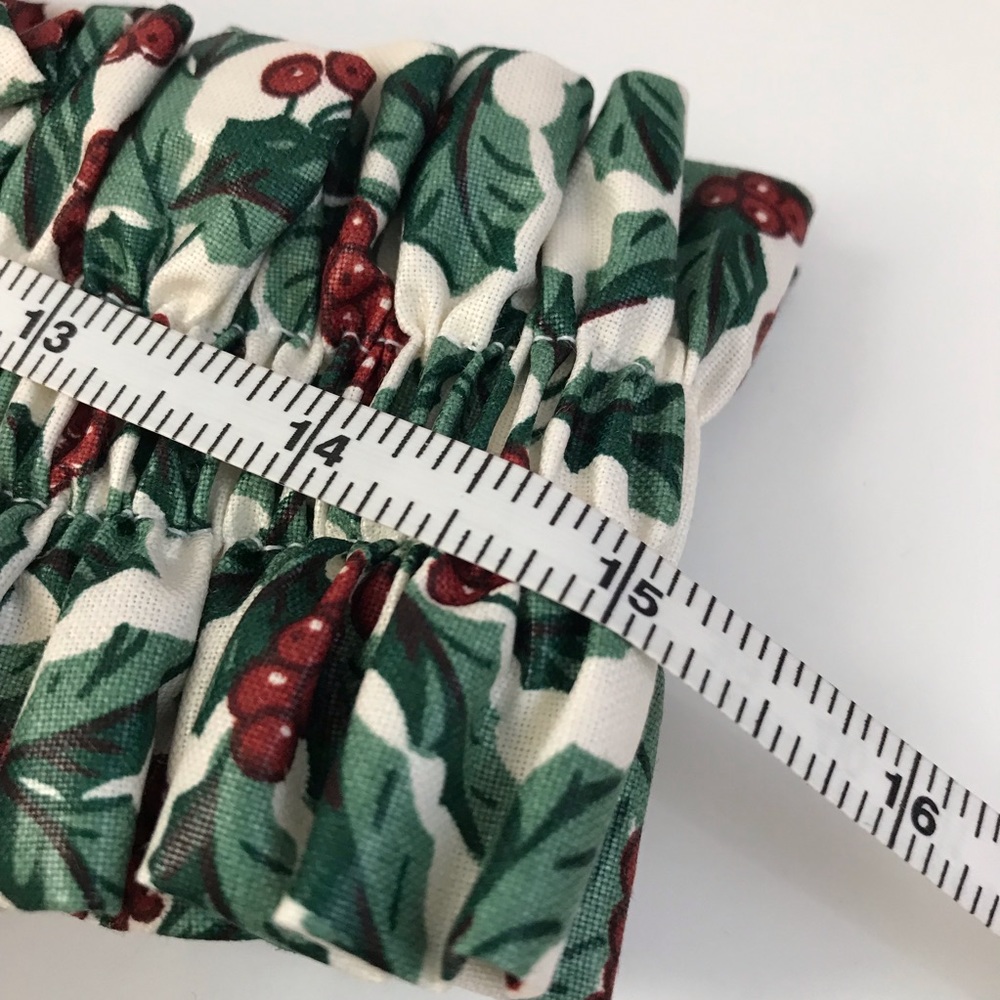 Longaberger Large Holly Garter